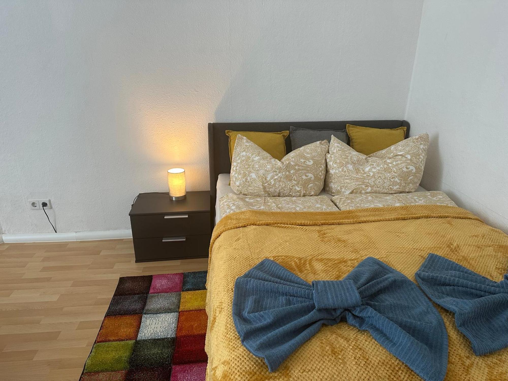 Helles Apartment Am Elberadweg Magdeburg Bagian luar foto